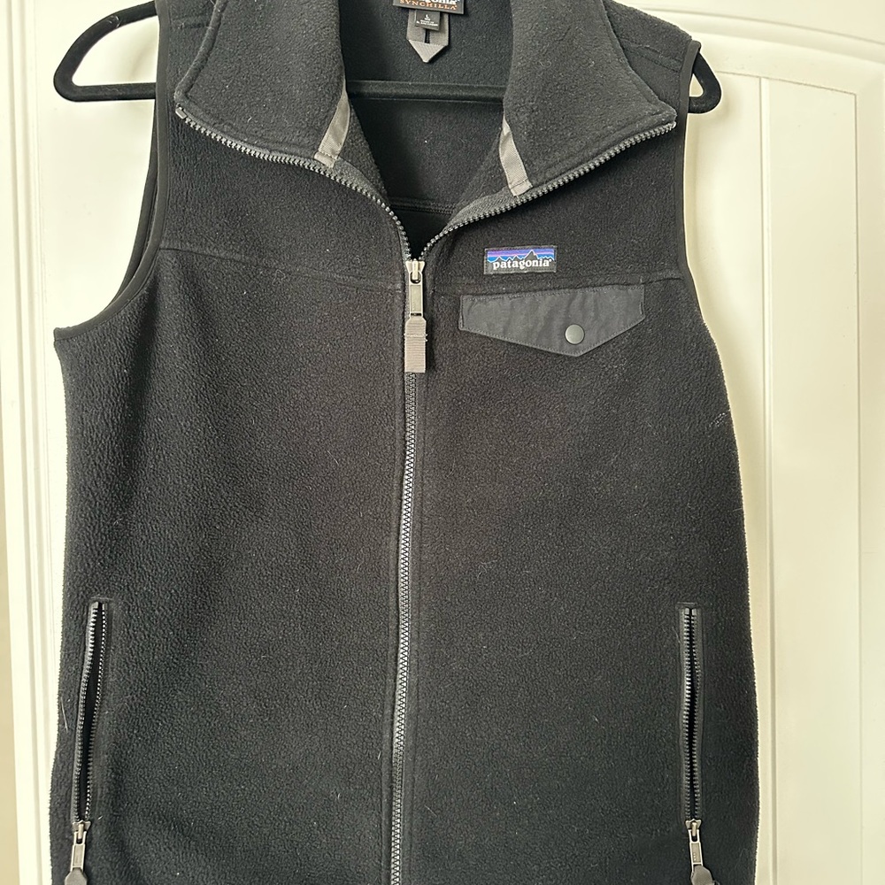 Patagonia Black Fleece Vest for Women | Size Large